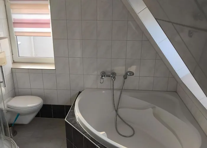 Maisonette With Large Terrace شقة *